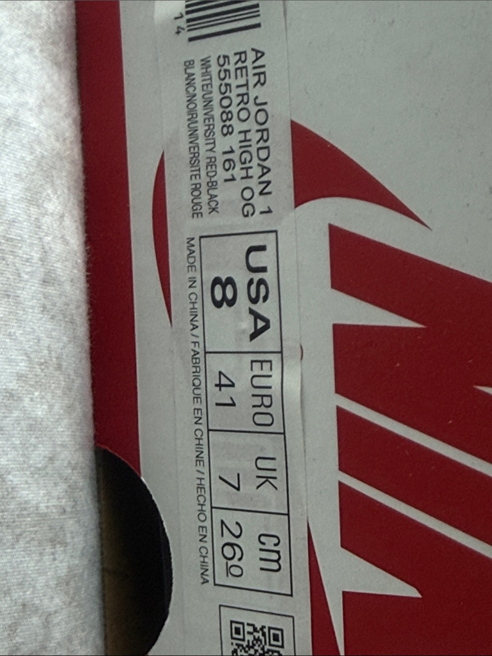 Nike Air Jordan 1 Retro High OG- White, Red, Black - Picture 5 of 6